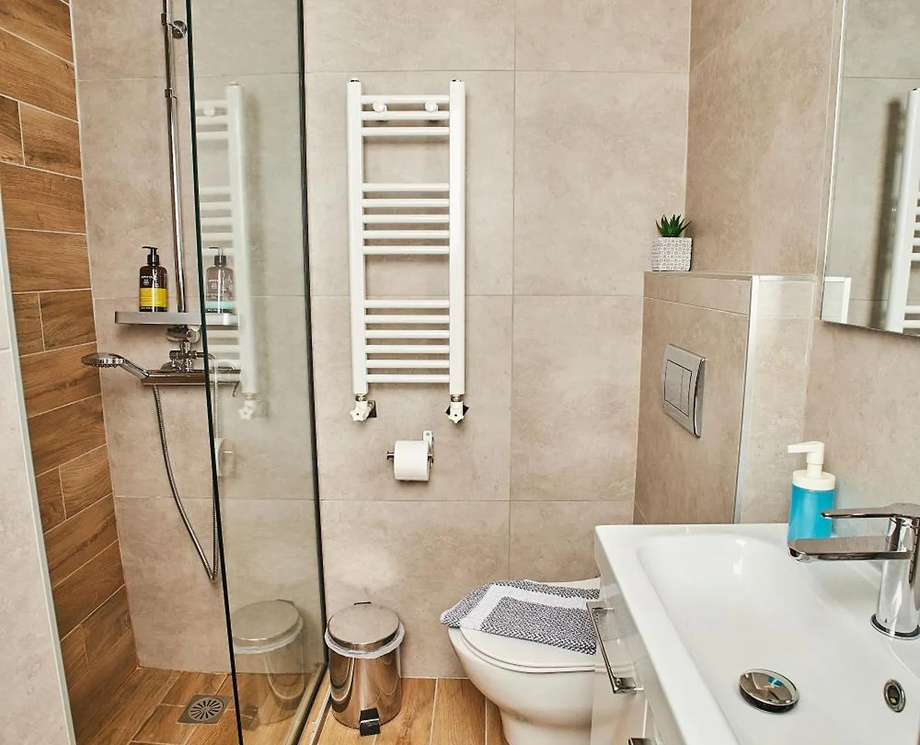 Starlights Wonderful View Apartments By Binobi! Θεσσαλονίκη